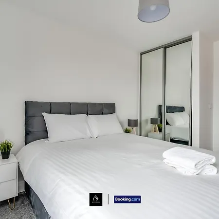 2 Bed Modern Cozy Apt By Boyeilles Apartments Short Lets & Serviced Accommodation Belfast With Free Wifi Exterior photo